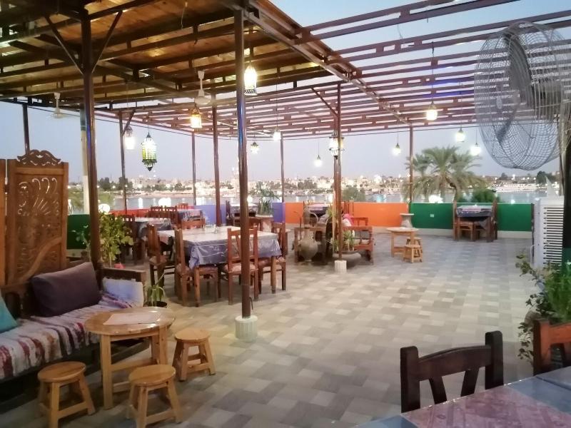 Nile Valley Hotel Луксор Екстериор снимка
