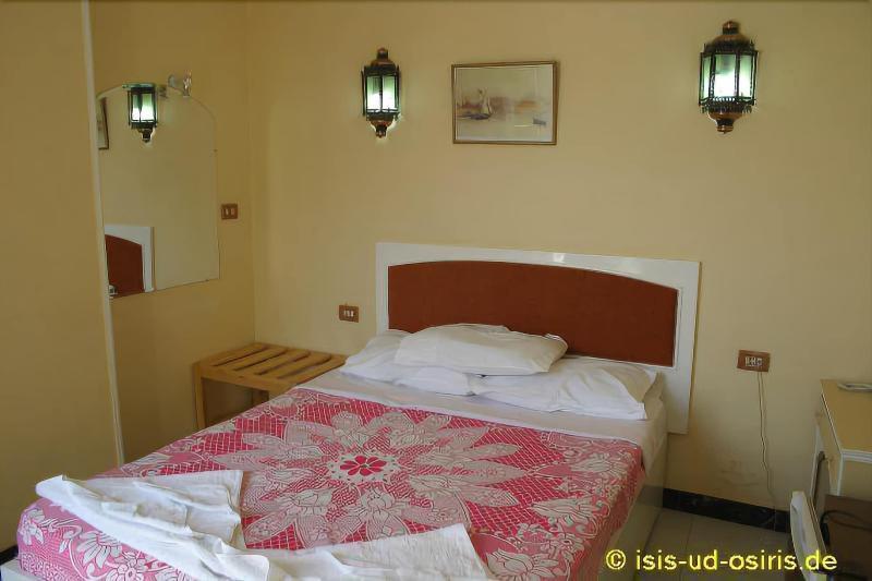 Nile Valley Hotel Луксор Екстериор снимка