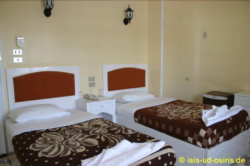 Nile Valley Hotel Луксор Екстериор снимка