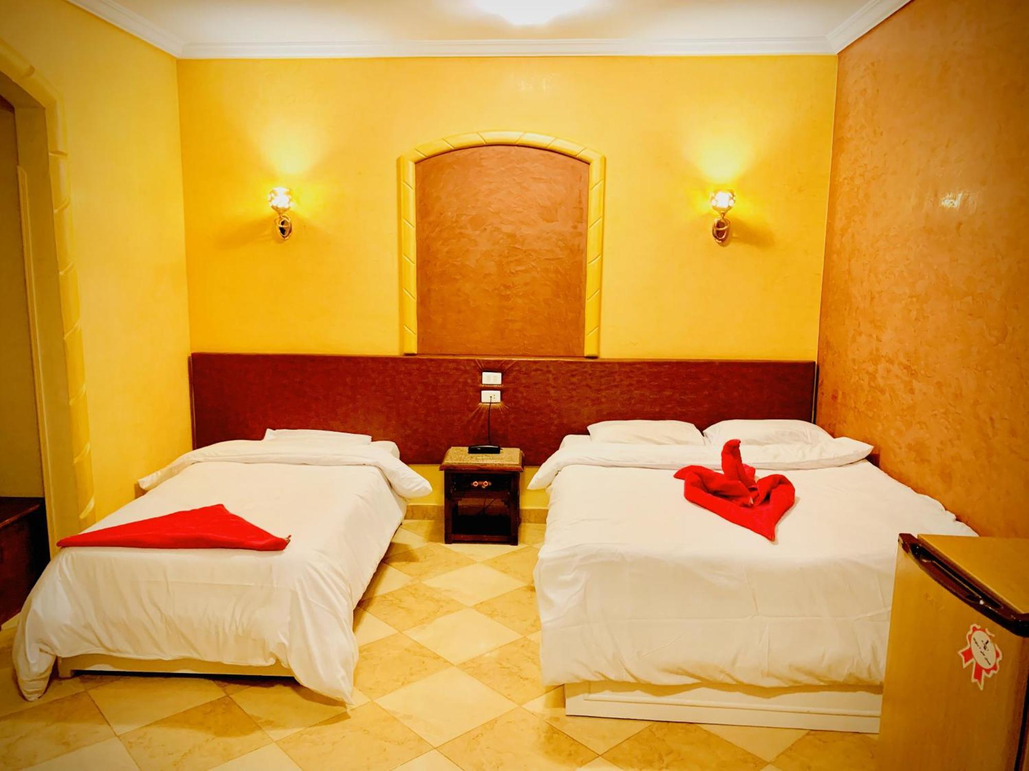 Nile Valley Hotel Луксор Екстериор снимка