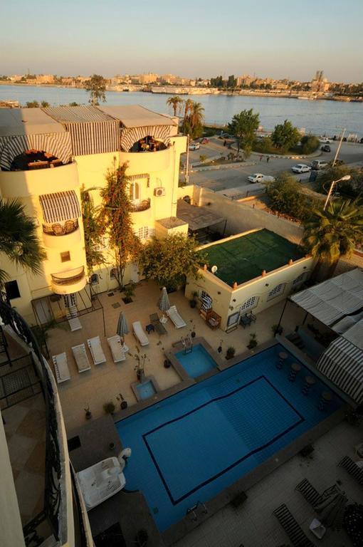 Nile Valley Hotel Луксор Екстериор снимка