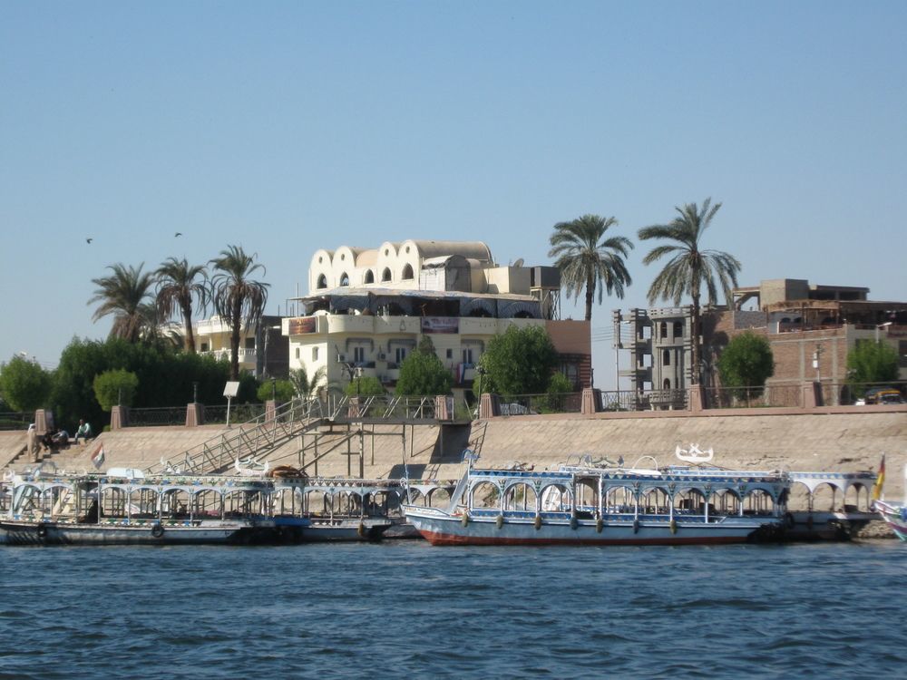 Nile Valley Hotel Луксор Екстериор снимка